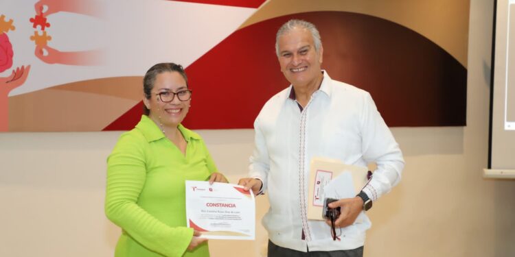 Salud mental, pilar para el bienestar y el éxito: Vicente Joel Hernández