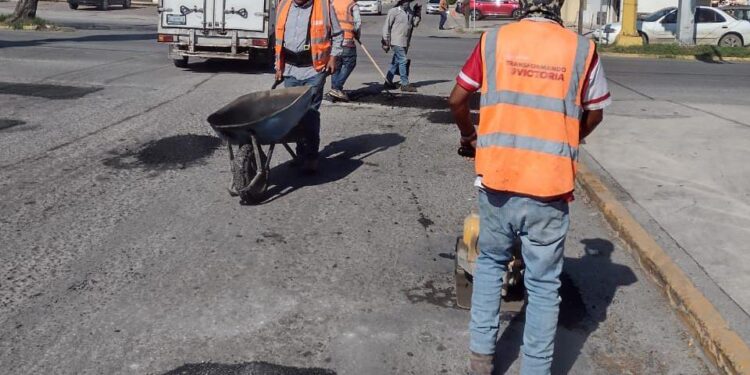Llega programa de bacheo a seis colonias más de Victoria
