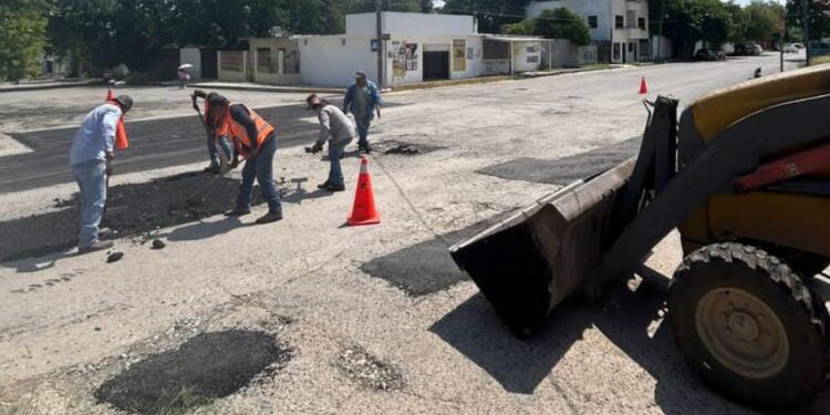Llega programa de bacheo a seis colonias más de Victoria