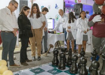 Presenta SET su oferta educativa en Feria Tamaulipas 2024
