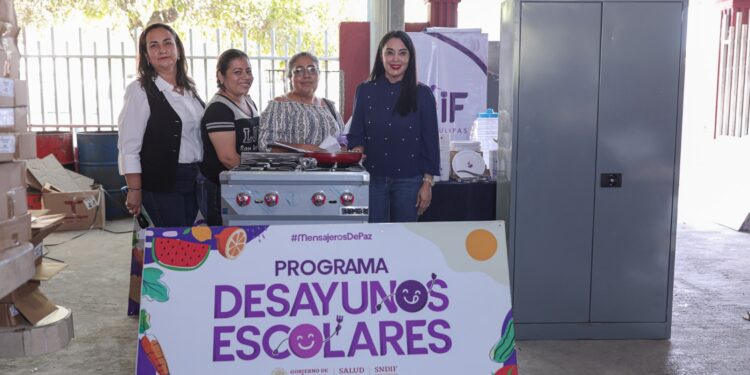 Equipa DIF Tamaulipas a desayunadores escolares y comedores comunitarios del estado