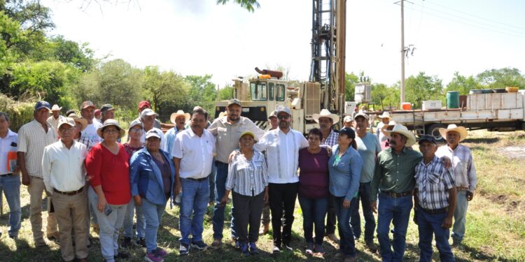 Con trabajos de rehabilitación y profundización de pozo de agua, beneficia SRH a Tula