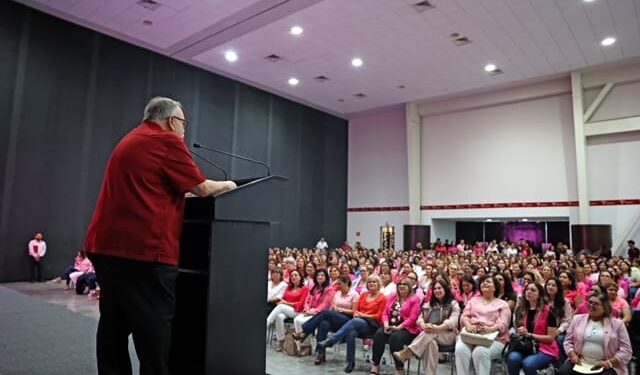 Fortalece Secretaría de Administración acciones contra el cáncer de mama