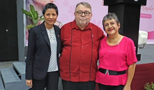 Fortalece Secretaría de Administración acciones contra el cáncer de mama