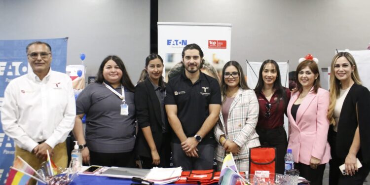 Más de mil personas asistieron a la Feria del Empleo Reynosa 2024 organizada por la Secretaría del Trabajo