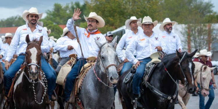 Encabeza el rector Dámaso Anaya aniversarios de facultades de la UAT