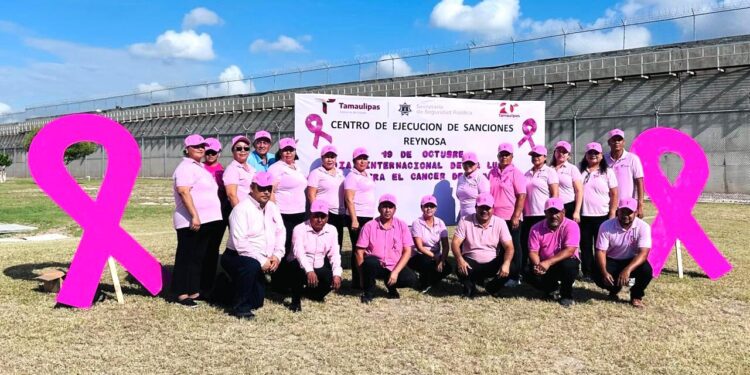 Reciben mujeres de CEDES pláticas y programas preventivos contra el cáncer de mama