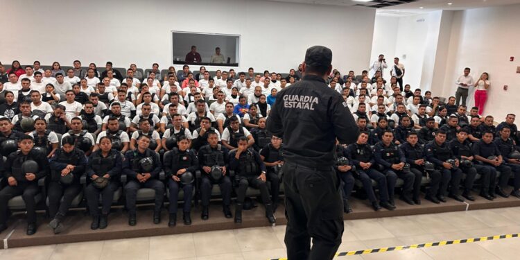 Realizan en la USJT exhibición de agrupamientos canino y montada de la SSPT