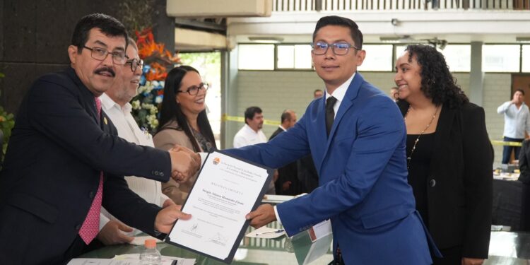 Consolida la UAT 57 años de prestigio académico de la Facultad de Comercio Victoria