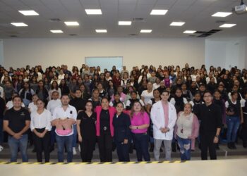 Recibe personal de la SSPT información sobre cáncer de mama y taller de autoexploración
