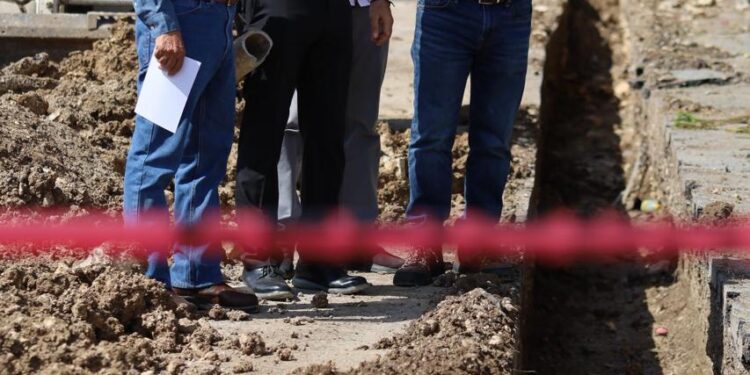 Supervisa Lalo Gattás obra hidráulica en la M. Alemán