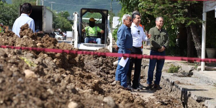 Supervisa Lalo Gattás obra hidráulica en la M. Alemán
