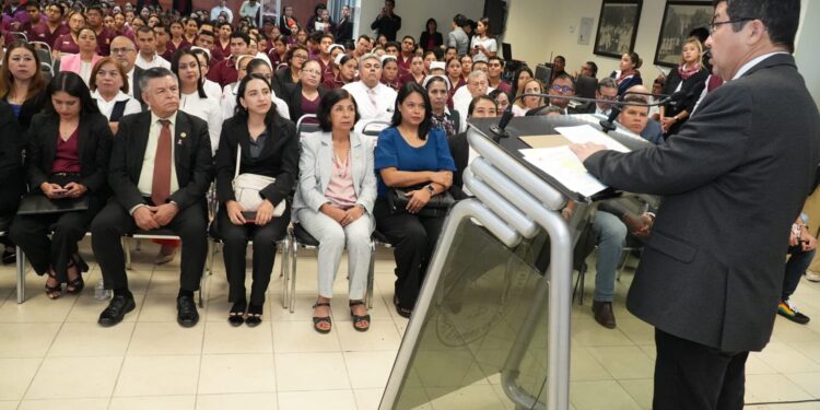 La UAT es referente en la formación de profesionales de la enfermería: rector