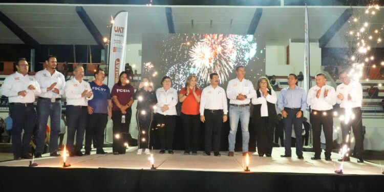 Inaugura Dámaso Anaya torneos deportivos para empleados de la UAT