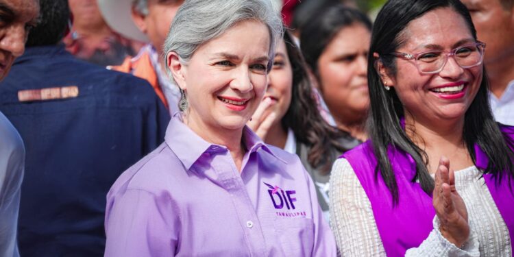 Llevan Américo y María la brigada “Transformando Familias” a San Fernando