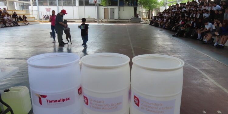 Fomentan valores de respeto animal y educación ambiental en el CBTis 24