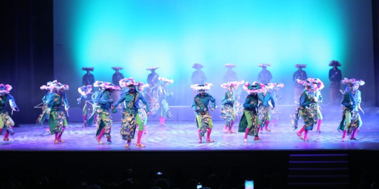 Inaugura Américo el XXII Festival Internacional en la Costa del Seno Mexicano