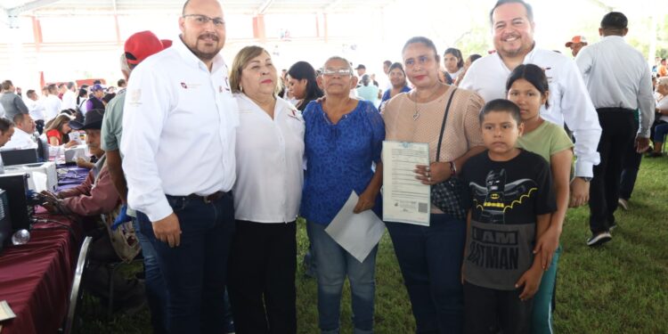 Acercaron servicios y asesorías gratuitas en la brigada “Transformando Familias” en San Fernando