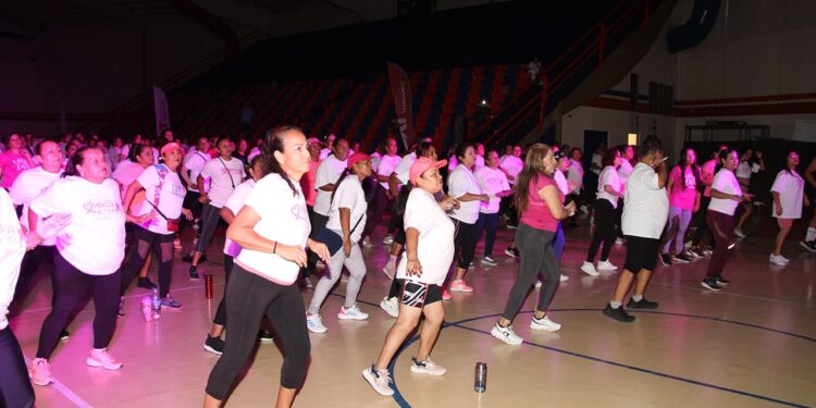 Realiza la UAT zumbatón en beneficio de pacientes con cáncer