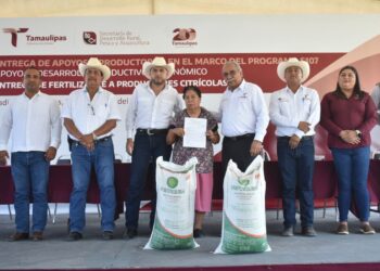Entrega Gobierno de Tamaulipas 280 toneladas de fertilizante a productores citrícolas