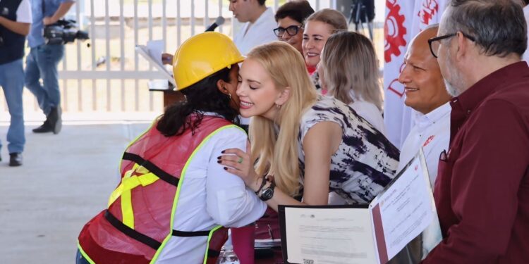 Clausuran Programa Mujeres 4×4 y firman convenio Punto Rosa en Altamira