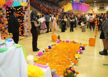 Fomenta la UAT tradiciones del Día de Muertos