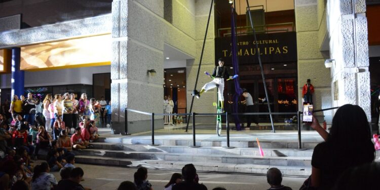 Bajan telón del XXII Festival Internacional en la Costa del Seno Mexicano