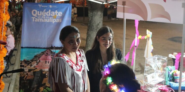 Tradiciones tamaulipecas representadas en Festival “Cempasúchil” en celebración del Ðía de Muertos en N.L.