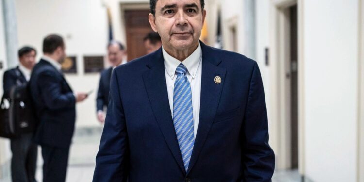Henry Cuellar asegura su reelección y refuerza el puente entre Texas y México
