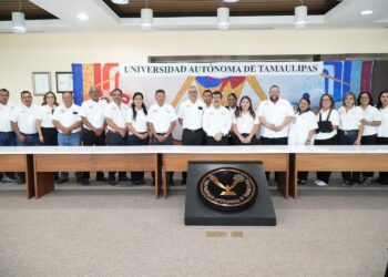 Preside Dámaso Anaya la firma del contrato colectivo UAT-SUTUAT