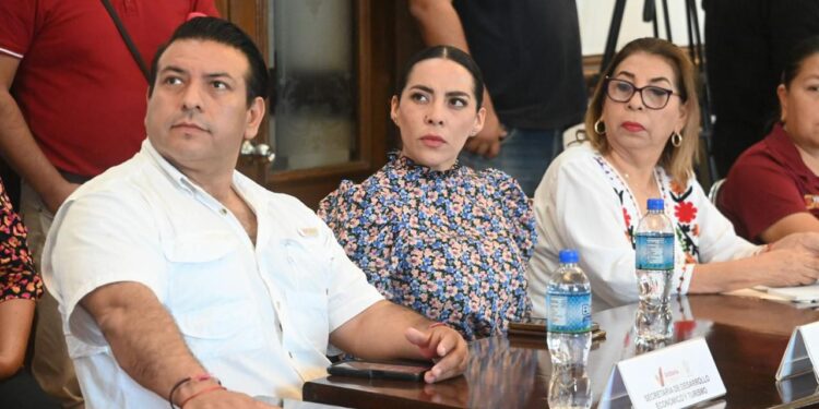 Instalan Estado y Municipio Comité Municipal de Salud