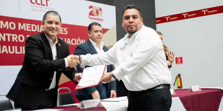 Entregan certificados como mediadores públicos a personal del Centro de Conciliación Laboral de Tamaulipas