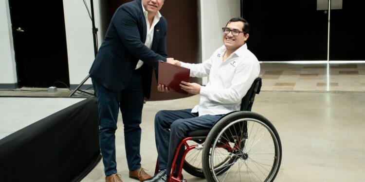 Entregan certificados como mediadores públicos a personal del Centro de Conciliación Laboral de Tamaulipas