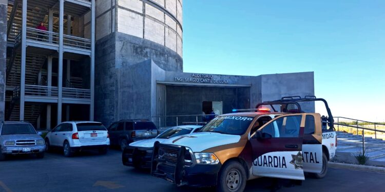 Estudiantes y docentes universitarios reciben pláticas preventivas de la Guardia Estatal