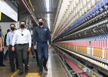 Fortalece Lalo Gattás vínculo de colaboración con sector de la maquila