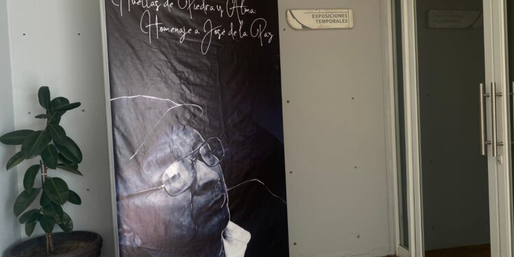 Expone José de la Paz, 50 años de obra escultórica en el Museo Tamux