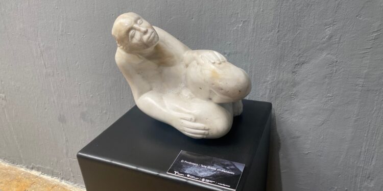 Expone José de la Paz, 50 años de obra escultórica en el Museo Tamux