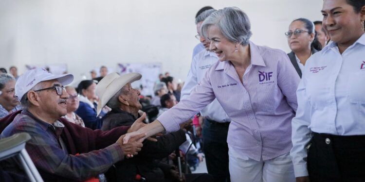 Lleva María de Villarreal apoyos y servicios a las familias de Ocampo