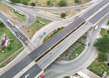 En Altamira, Secretaría de Obras Públicas rehabilita Avenida de la Industria