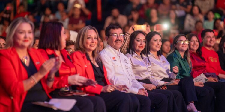Celebra Familia UAT festival navideño en el Campus Victoria