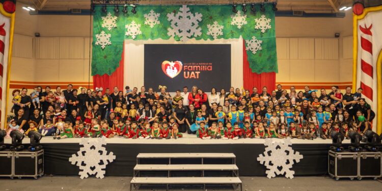 Celebra Familia UAT festival navideño en el Campus Victoria