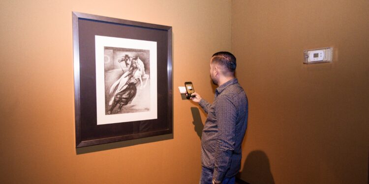 Inauguran con éxito exposición de José Reyes Meza