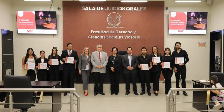 Implementa la UAT inteligencia artificial en prácticas de la carrera de derecho