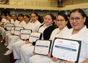 Aborda la UAT transformación y humanismo de la enfermería en el desarrollo sustentable