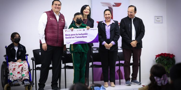 Entrega DIF Tamaulipas becas a más de 3 mil estudiantes en condiciones de vulnerabilidad