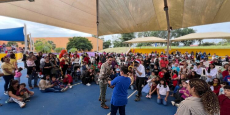 Llevan show de fauna viva a niñas y niños del CRIT Altamira