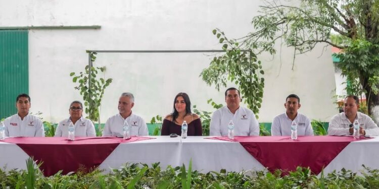 Fomenta Desarrollo Rural cuidado del medio ambiente con la donación de 2 mil árboles