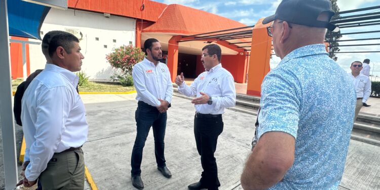 Refuerza la UAT vinculación social de los gimnasios multidisciplinarios