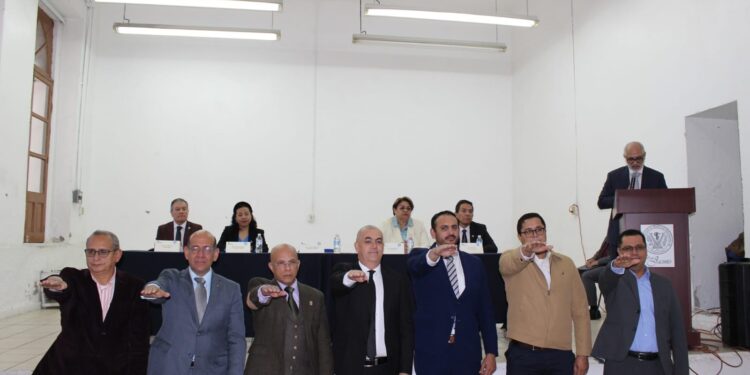 Fortalece la UAT liderazgo en asociación nacional de escuelas de veterinaria