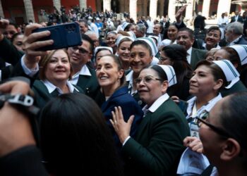 PRESIDENTA DE MÉXICO RESALTA PRIORIDADES DEL IMSS: DERECHOS DE TRABAJADORES, IMSS BIENESTAR, CENTROS DE CUIDADO INFANTIL Y PROGRAMA SALUD CASA POR CASA